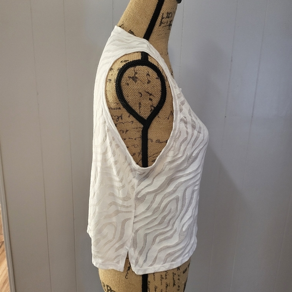 EVOLUTION & CREATION SIZE LARGE SLEEVELESS SHIRT - Picture 4 of 4